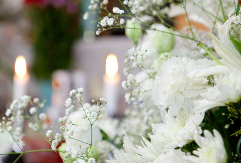 葬儀へのお花の送り方~供花で伝える哀悼の意